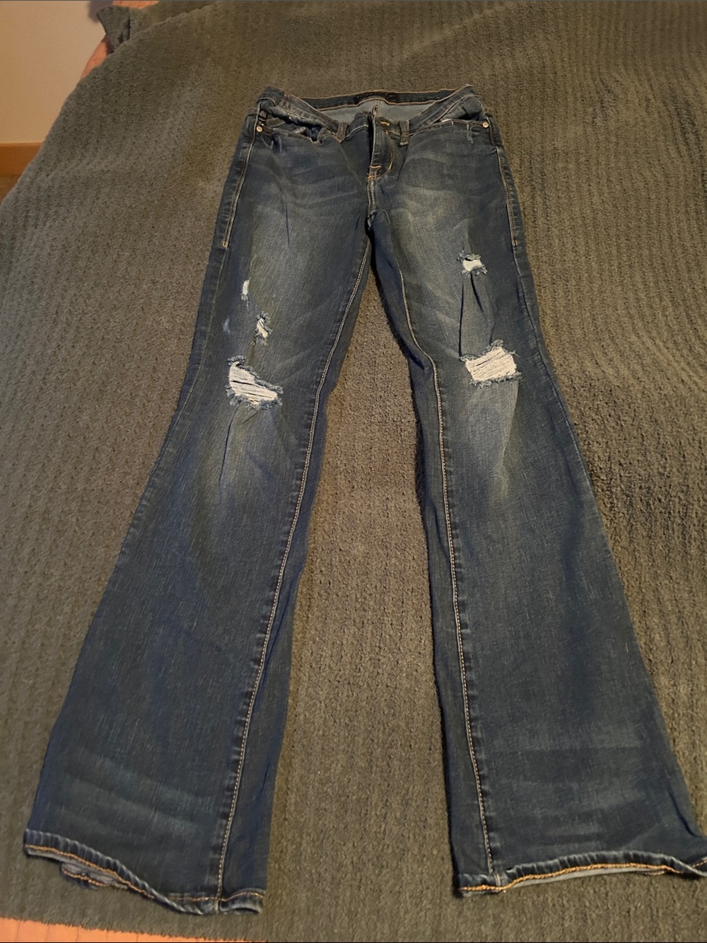 Rock & Republic Medium Blue Denim Jeans